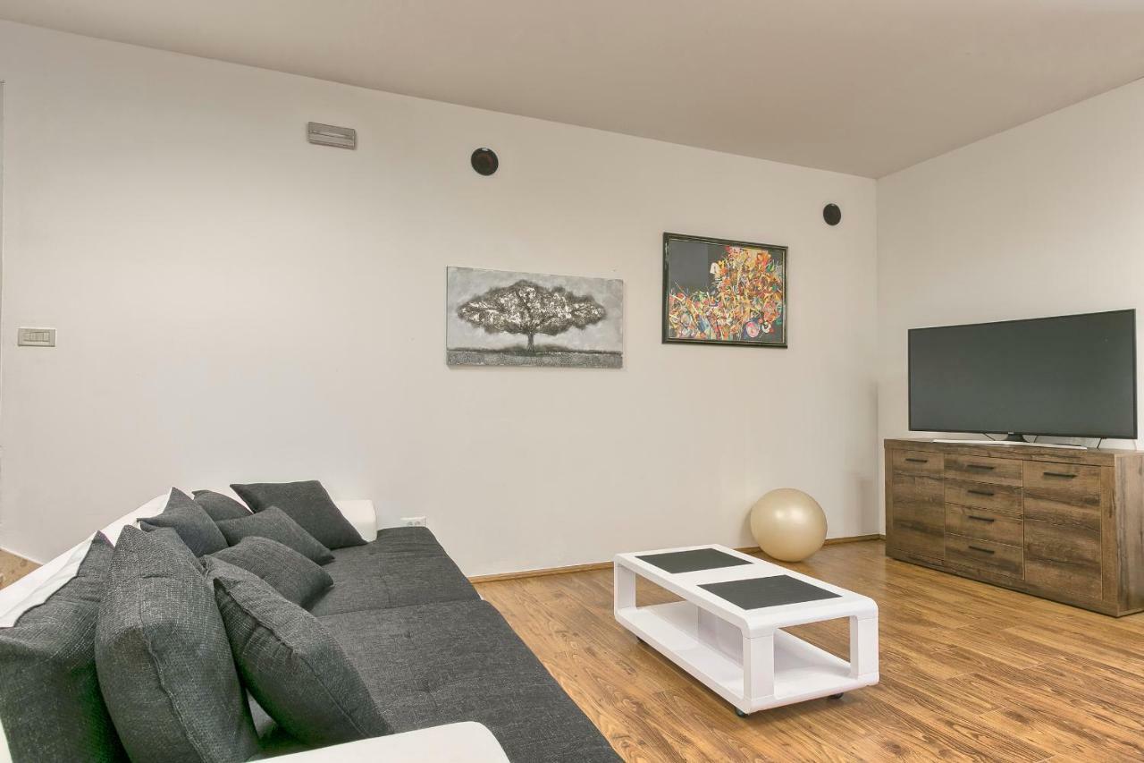 Wellness Apartman Kaiser PUY Eksteriør bilde